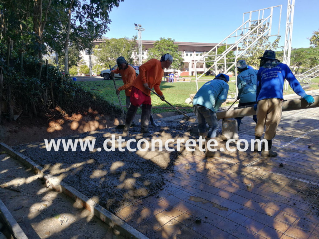 สนามบาส มฟล. 3